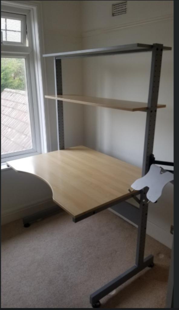 Ikea Jerker Bureau, Huis en Inrichting, Bureaus, Gebruikt, Bureau, In hoogte verstelbaar, Ophalen