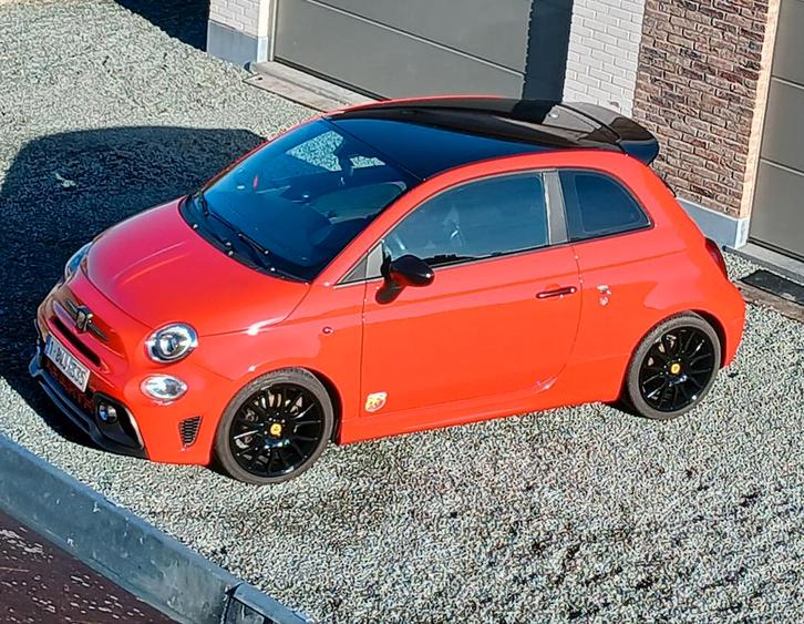 Abarth 595 pista, Auto's, Abarth, Particulier, Radio, Benzine, Rood, Zwart, Stof, Onderhoudsboekje, Ophalen