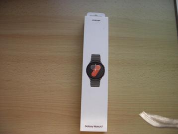 Samsung watch 7 nieuw in verzegelde doos beschikbaar voor biedingen