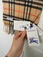 Burberry sjaal, Kleding | Dames, Mutsen, Sjaals en Handschoenen, Ophalen, Zo goed als nieuw, Sjaal