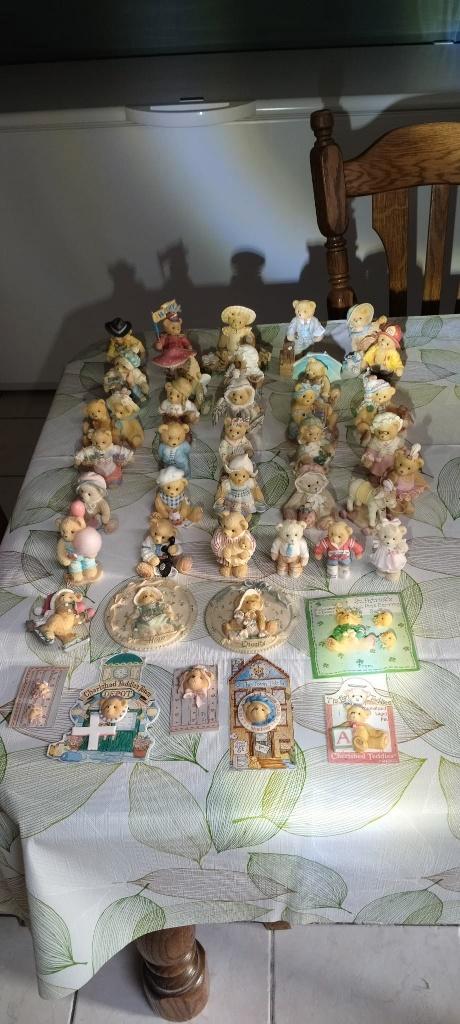 CHERISHED TEDDIES - collection (40 pièces)., Collections, Ours & Peluches, Comme neuf, Statue, Cherished Teddies, Enlèvement