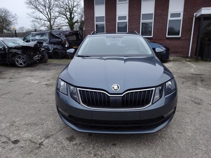 Versnellingsbak van een Skoda Octavia, Auto-onderdelen, Transmissie en Toebehoren, Skoda, Gebruikt, 3 maanden garantie, Ophalen of Verzenden