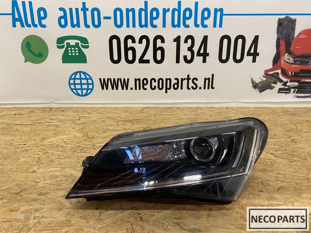 SKODA SUPERB 3 3V 3V1 XENON LED KOPLAMP 3V1941015A, Gebruikt, -, -, Ophalen of Verzenden