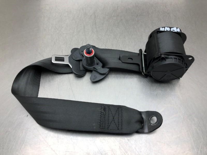 VEILIGHEIDSGORDEL LINKS ACHTER Kia Venga (|3DM4651|), Dhr. M. Roggen, Marinus@Japoto.nl, Stadsweg 37 37
9917 PV  WIRDUM GR., NL