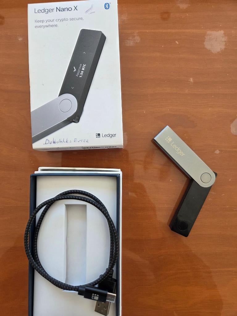 Ledger Nano X, Computers en Software, Overige Computers en Software, Zo goed als nieuw, Ophalen of Verzenden