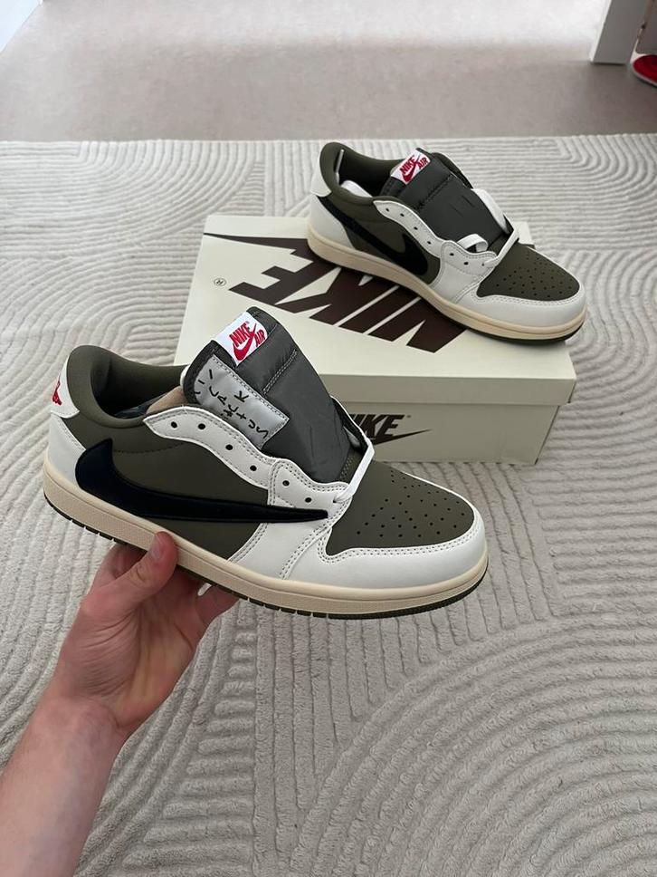 Nike Travis Scott Jordan 1 Low Olive Green – Maat 43, Vêtements | Hommes, Chaussures, Neuf, Baskets, Autres couleurs, Enlèvement ou Envoi