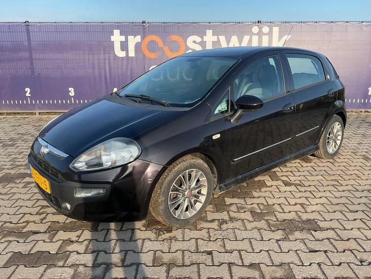 2011 - Fiat - Punto Evo - 1.3 M-Jet Dynamic - Voiture, Autos, Fiat, Entreprise, Punto EVO, Diesel, Euro 5, MPV ou Monospace, Occasion