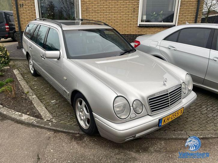Mercedes-Benz E 240 W210 Combi  V6 LPG G3 2001 Zilver, Auto's, Mercedes-Benz, Bedrijf, E-Klasse, ABS, Airbags, Centrale vergrendeling