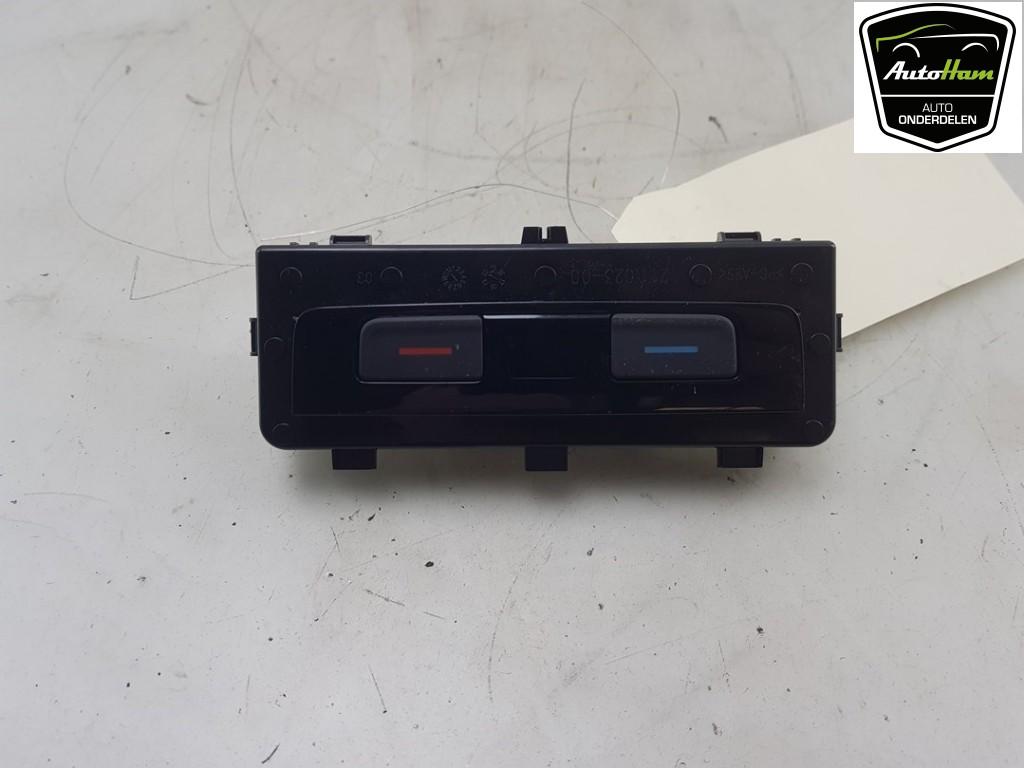 BEDIENINGSPANEEL VERWARMING Seat Leon (KLB) (01-2019/-), Auto-onderdelen, Gebruikt, Seat
