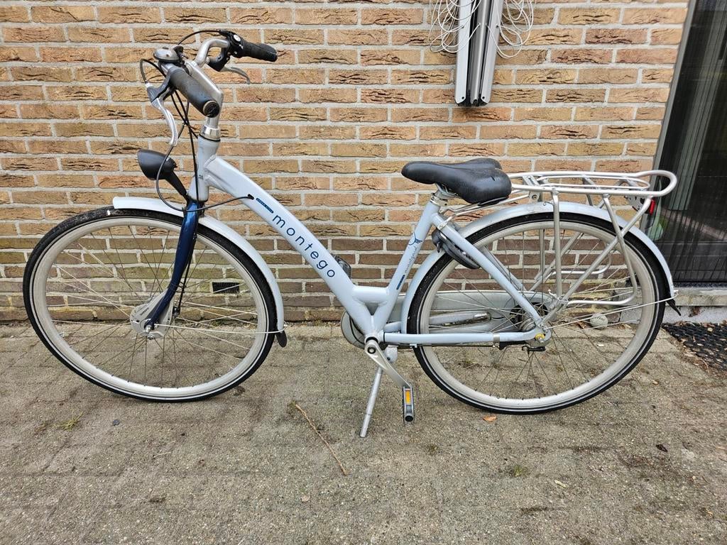 Montego urban style 28inch klein model damesfiets, Fietsen en Brommers, Ophalen