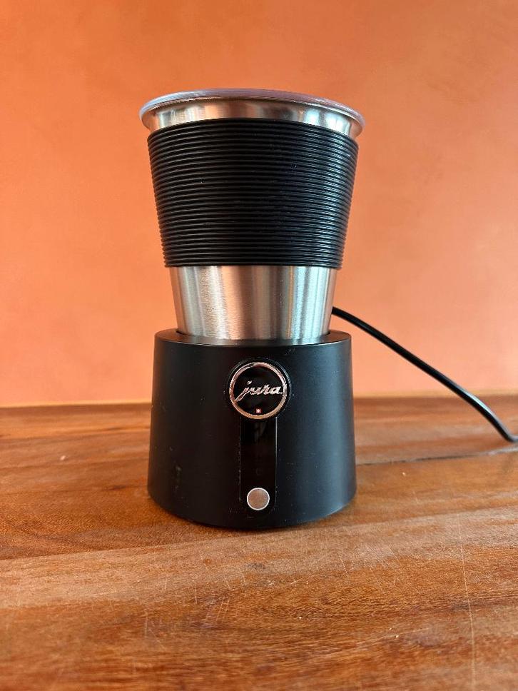 JURA Melkopschuimer Hot & Cold – Warm & koud melkschuim, Electroménager, Mousseurs à lait, Comme neuf, Mousseur à lait électrique