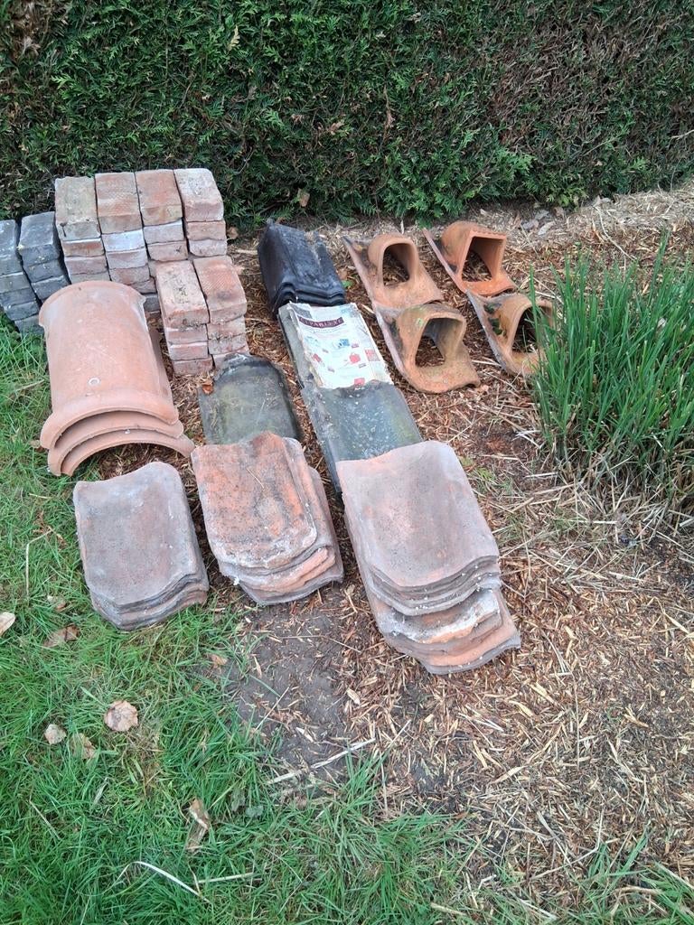 Boomse pannen 21 st en 3 nokpannen, Doe-het-zelf en Bouw, Dakpannen en Dakbedekking, Ophalen