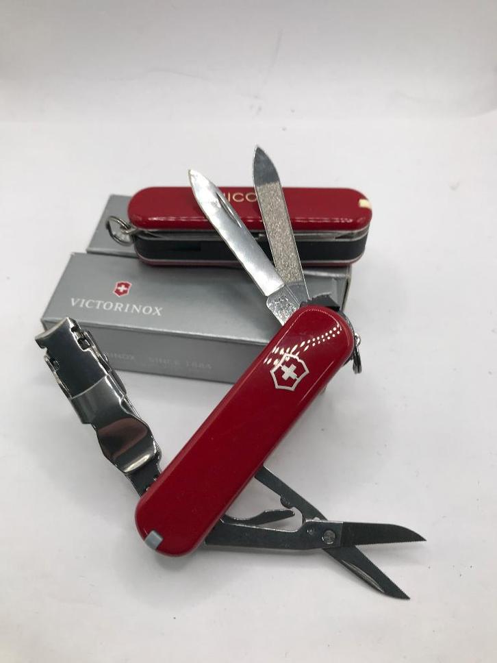 Pince à ongles Victorinox 580 rouge 0.6463 Couteau + nome, Caravanes & Camping, Outils de camping, Neuf, Envoi