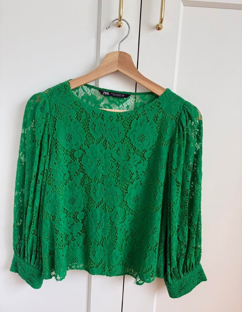 Kant groene blouse maat XS, Kleding | Dames, Topjes, Ophalen, Zo goed als nieuw, Maat 34 (XS) of kleiner