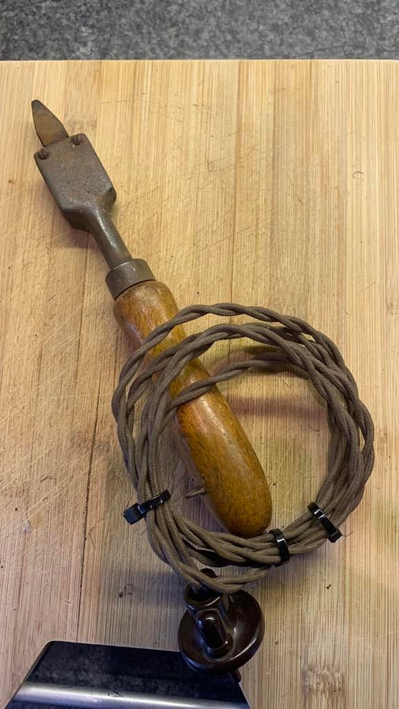 Vintage oude elektrische soldeerbout, Doe-het-zelf en Bouw, Gereedschap | Lasapparaten, Ophalen of Verzenden