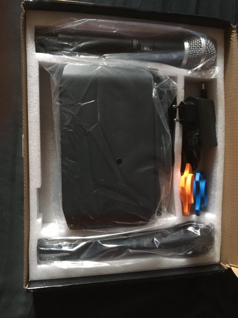 Micros cover sanremo, Enlèvement ou Envoi, Comme neuf, Micro chant, Sans fil