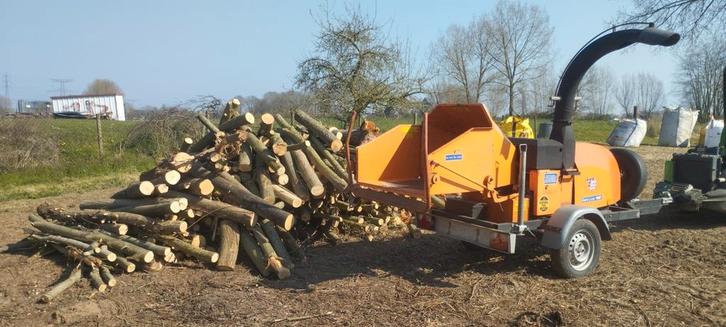 Houthakselaar te huur., Tuin en Terras, Overige Tuin en Terras, Ophalen
