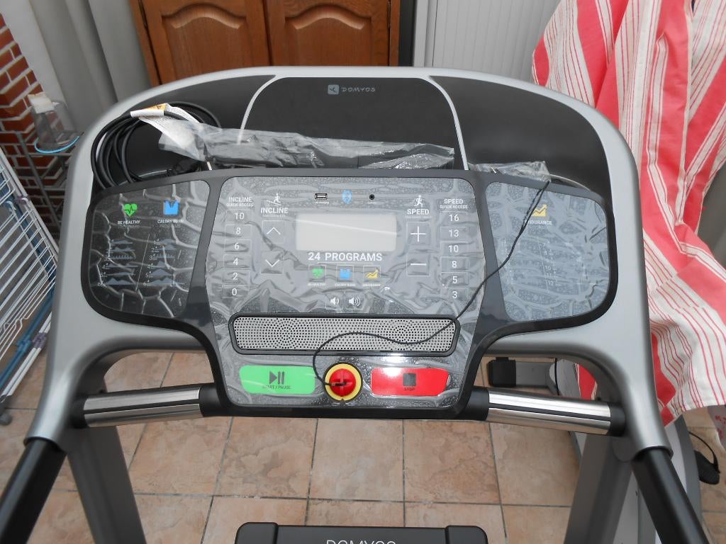 Tapis de course, Sports & Fitness, Appareils de fitness, Jambes, Tapis roulant, Comme neuf, Enlèvement