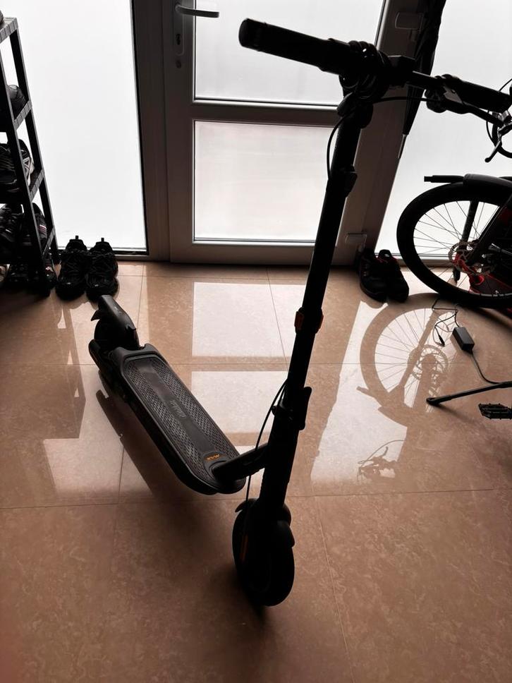 Segway Ninebot Max G2 – 70km bereik – 35km/u, Vélos & Vélomoteurs, Trottinettes, Comme neuf, Step électrique (E-scooter), Enlèvement