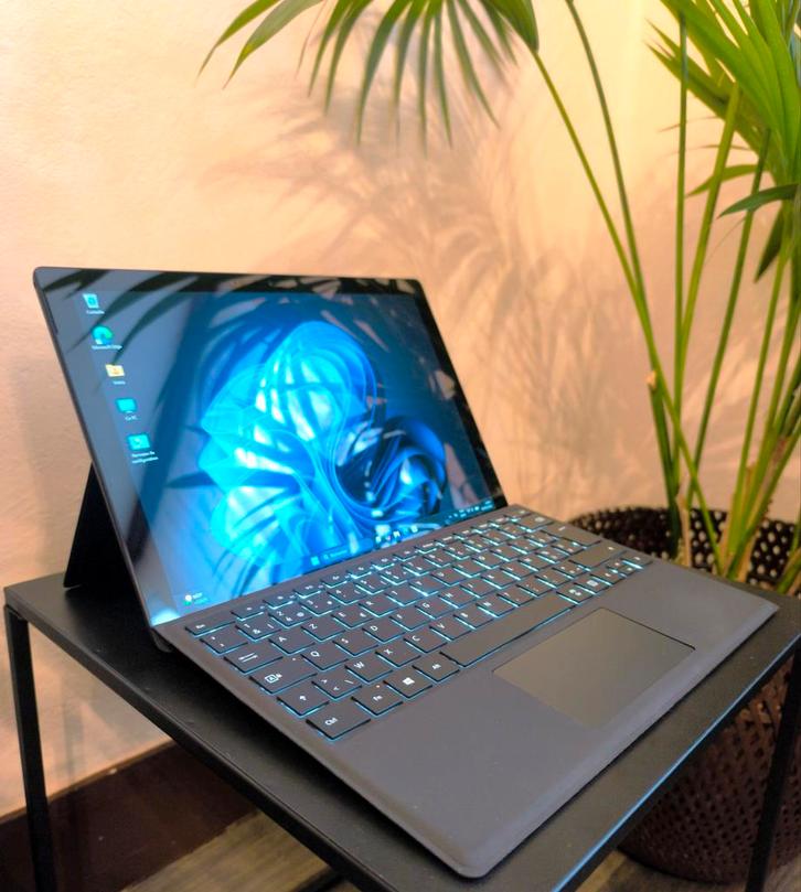 Microsoft Surface Pro 10e generatie/3K/volledig scherm+ nieu, Computers en Software, Windows Laptops, SSD, Ophalen