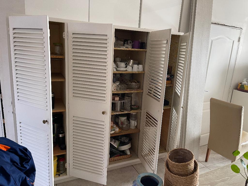 Kasten, Ophalen, 150 tot 200 cm, 150 tot 200 cm, 25 tot 50 cm