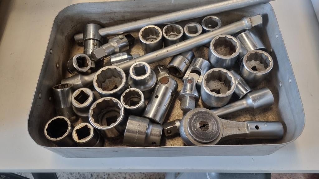 Douilles FACOM 1/2 pouce, Enlèvement