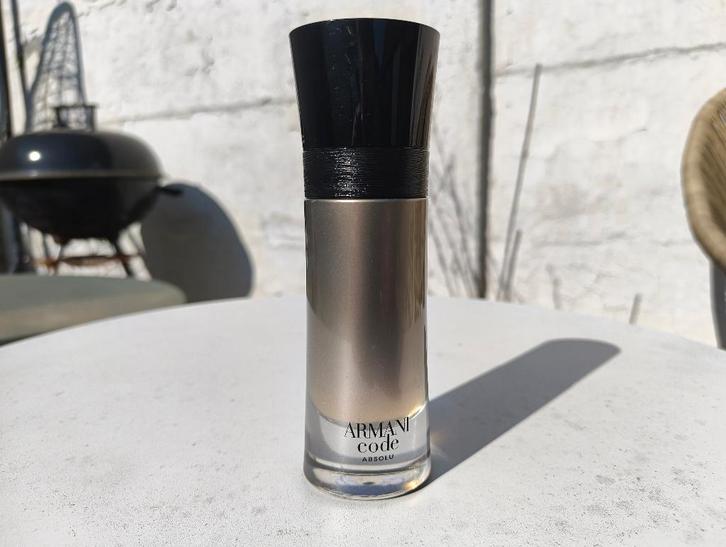 Armani Code Absolu 60ml Parfum pour Homme, Bijoux, Sacs & Beauté, Beauté | Parfums, Comme neuf, Envoi