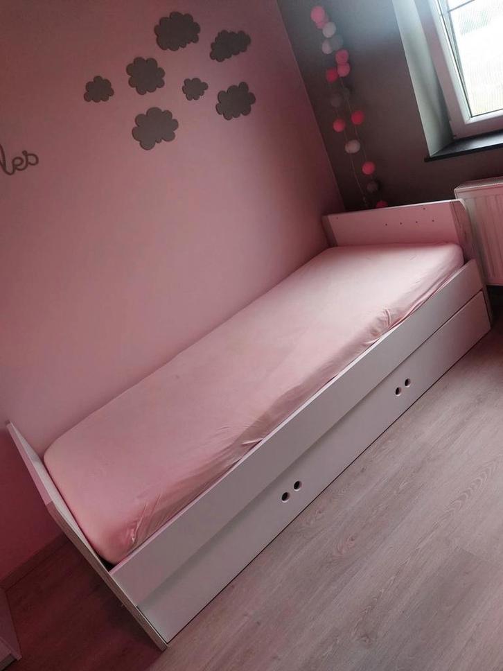 Lit blanc Transland transformable (60120->90200), Enfants & Bébés, Chambre d'enfant | Lits, Utilisé, 180 cm ou plus, 85 à 100 cm