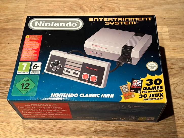 NES Classic Mini Set + Limited Metal Mario PDP Controller, Consoles de jeu & Jeux vidéo, Consoles de jeu | Nintendo NES, Comme neuf