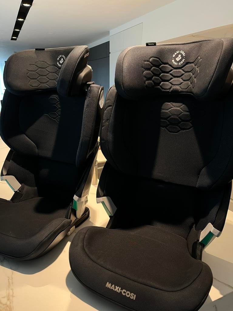 Autostoel Kore Pro i-Size - Zwart per stuk, Ophalen, Verstelbare rugleuning, Gebruikt, 15 t/m 36 kg