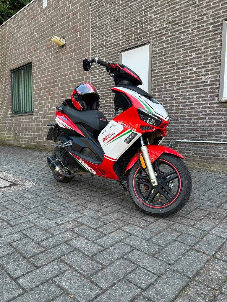 Neco Gpx125 Rosso, Scooter, Occasion, Particulier, 1 cylindre