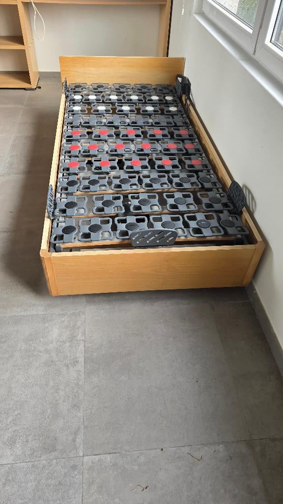 elektrisch verstelbaar bed, Huis en Inrichting, Slaapkamer | Bedden, Ophalen, Gebruikt, Verstelbaar