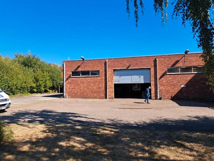 Magazijn 170 m² te huur in Hasselt op Grote Ring, Immo, Garages en Parkeerplaatsen, Hasselt