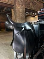 Bates dressuurzadel, Dieren en Toebehoren, Ophalen of Verzenden, Zo goed als nieuw