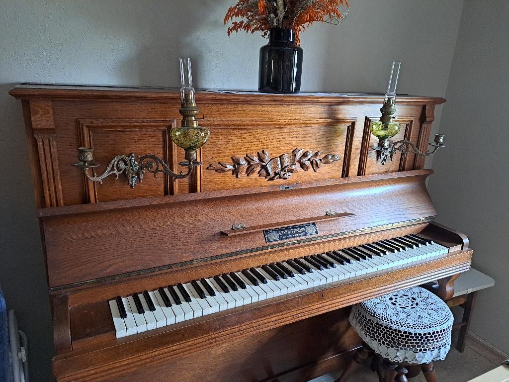 Piano B. Van Hyfte - Guitare, Enlèvement, Utilisé