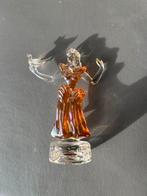 Dame met vogel murano, Ophalen