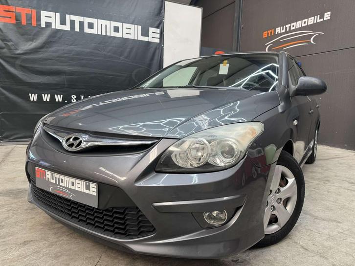 Hyundai i30 *GARANTIE 12 MOIS * (bj 2011), Auto's, Hyundai, Bedrijf, Te koop, i30, ABS, Airbags, Alarm, Boordcomputer, Centrale vergrendeling