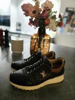 Louis vuitton runaway sneakers 42, Enlèvement, Porté, Louis Vuitton, Baskets