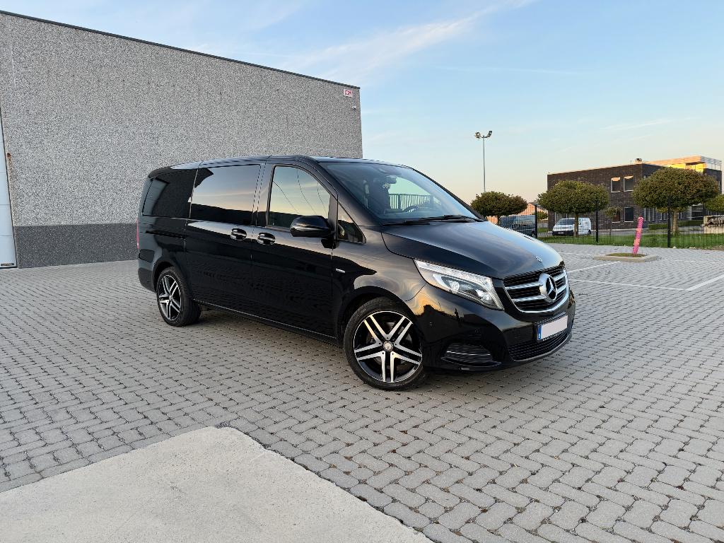Mercedes V220d Avantgarde * Led * Burmester * Leer * 5 zit *, Auto's, Bestelwagens en Lichte vracht, Bedrijf, ABS, Achteruitrijcamera