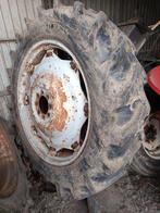 2 roues 13.6/38 de David Brown 1200., Articles professionnels, Enlèvement