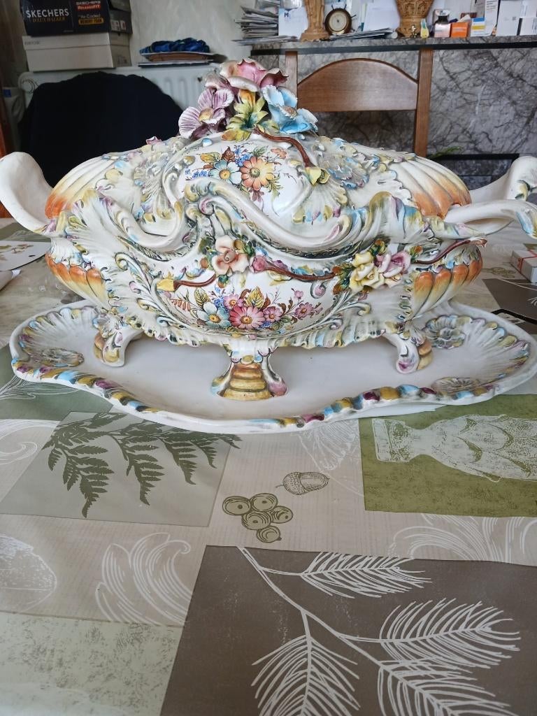 Ancienne soupière, Antiquités & Art, Enlèvement