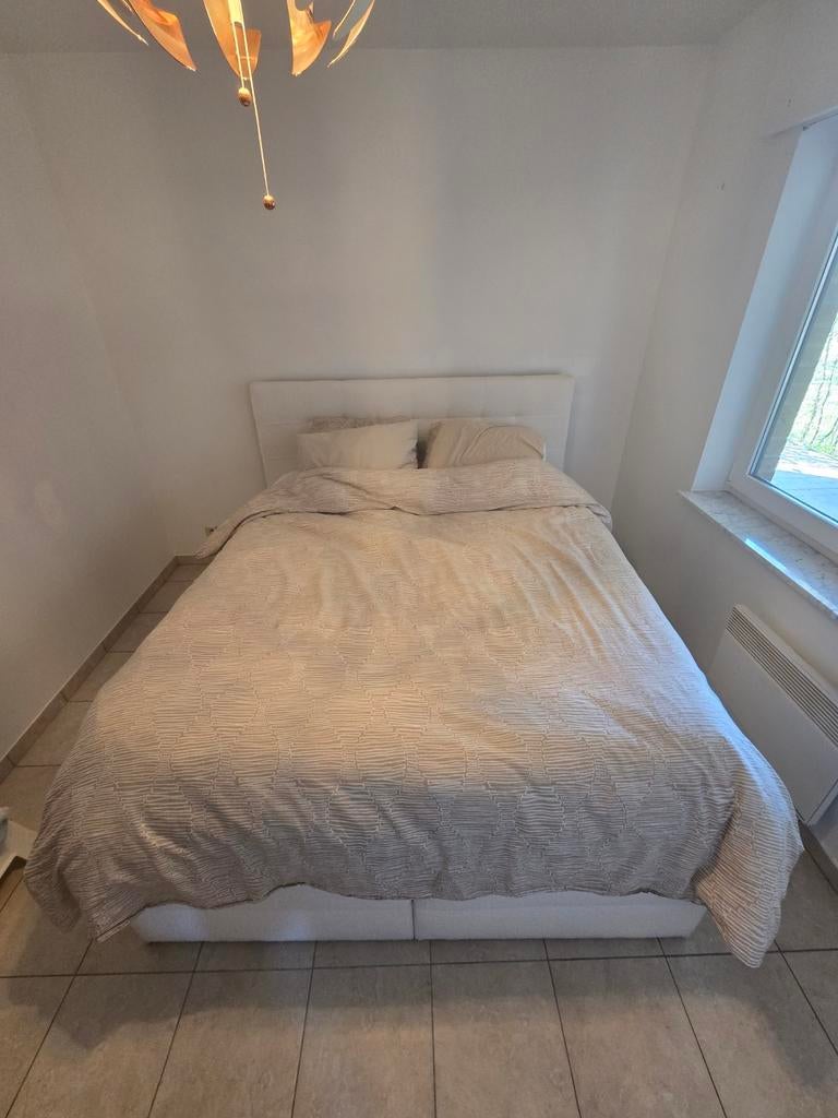 Sommier à ressorts blanc en forme de nounours, Maison & Meubles, Chambre à coucher | Lits, Comme neuf, Deux personnes, 160 cm