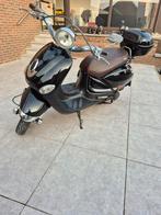 Scooter te koop, Fietsen en Brommers, Snorfietsen en Snorscooters, Zo goed als nieuw, Benzine, Ophalen, Overige merken