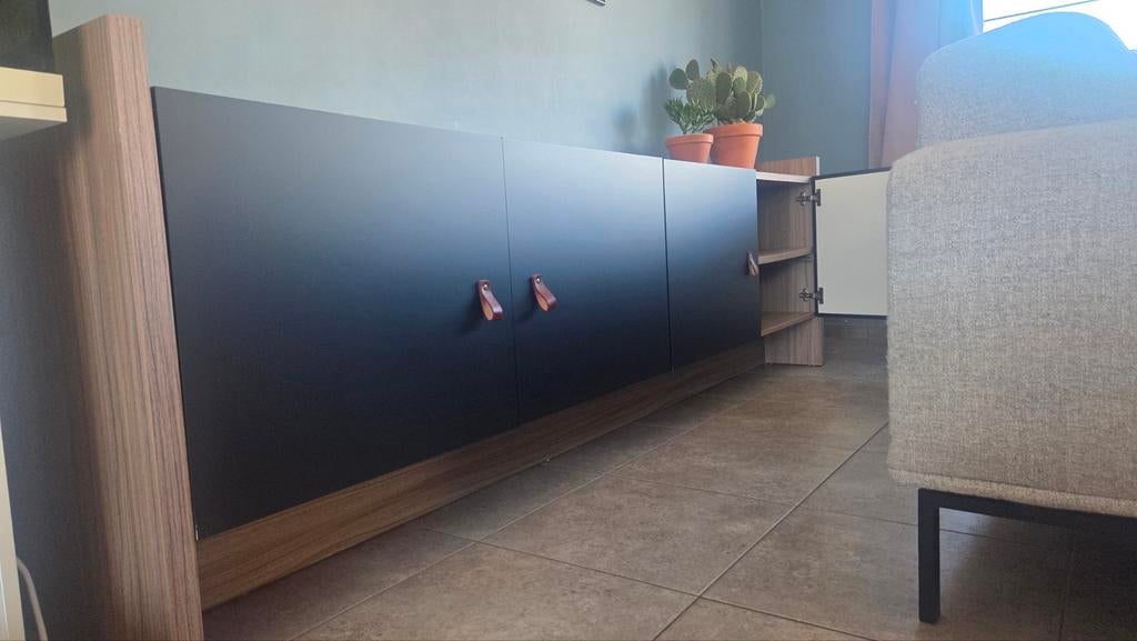 Dressoir en buffetkast Zwart en Hout, Maison & Meubles, Armoires | Buffets, Enlèvement, Utilisé, Modern, Autres essences de bois