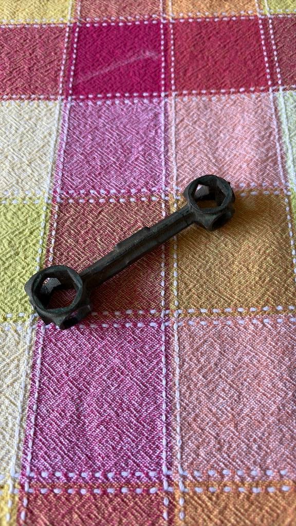 Ancienne, clé de vélo, Enlèvement