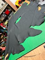 3 zwarte kleur halve huiden 2-2,4 mm dikte soepel en stevig, Hobby en Vrije tijd, Ophalen of Verzenden, Zo goed als nieuw