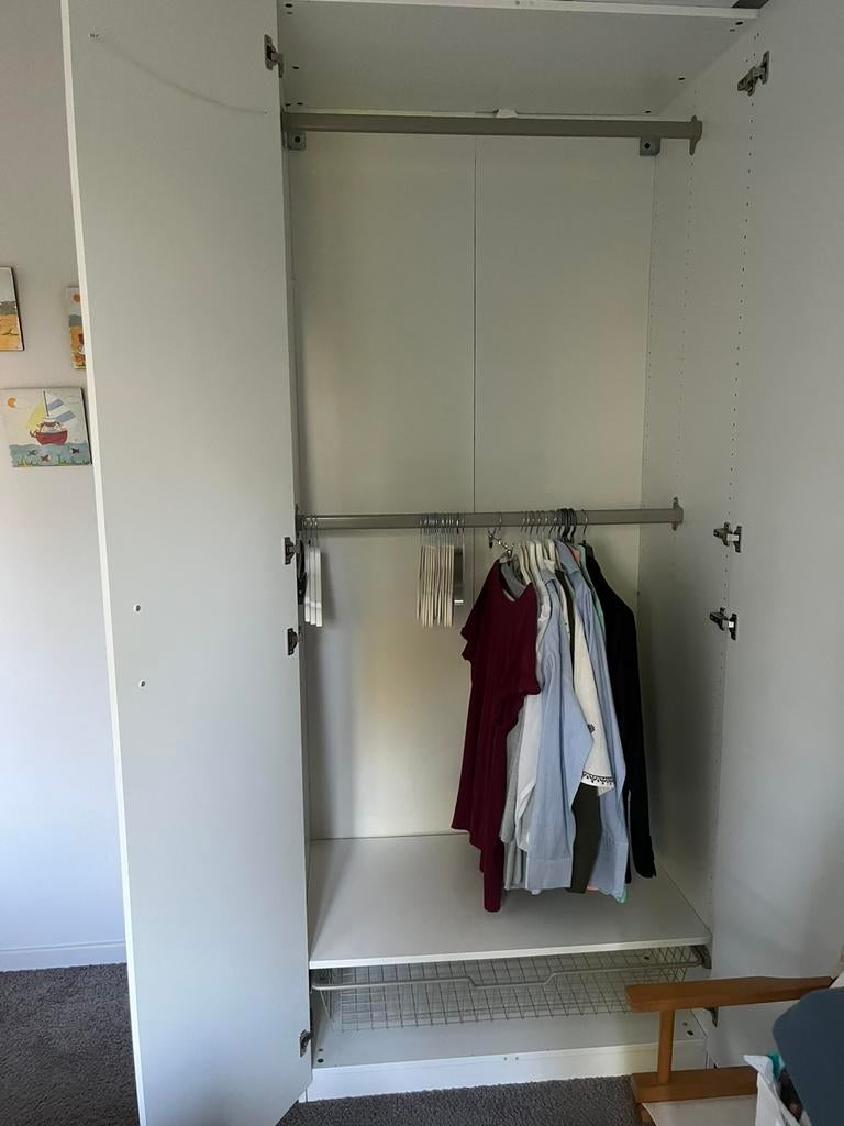 Zeer ruime kledingkast, Huis en Inrichting, Kasten | Kleerkasten, Ophalen, Gebruikt, 100 tot 150 cm, 200 cm of meer