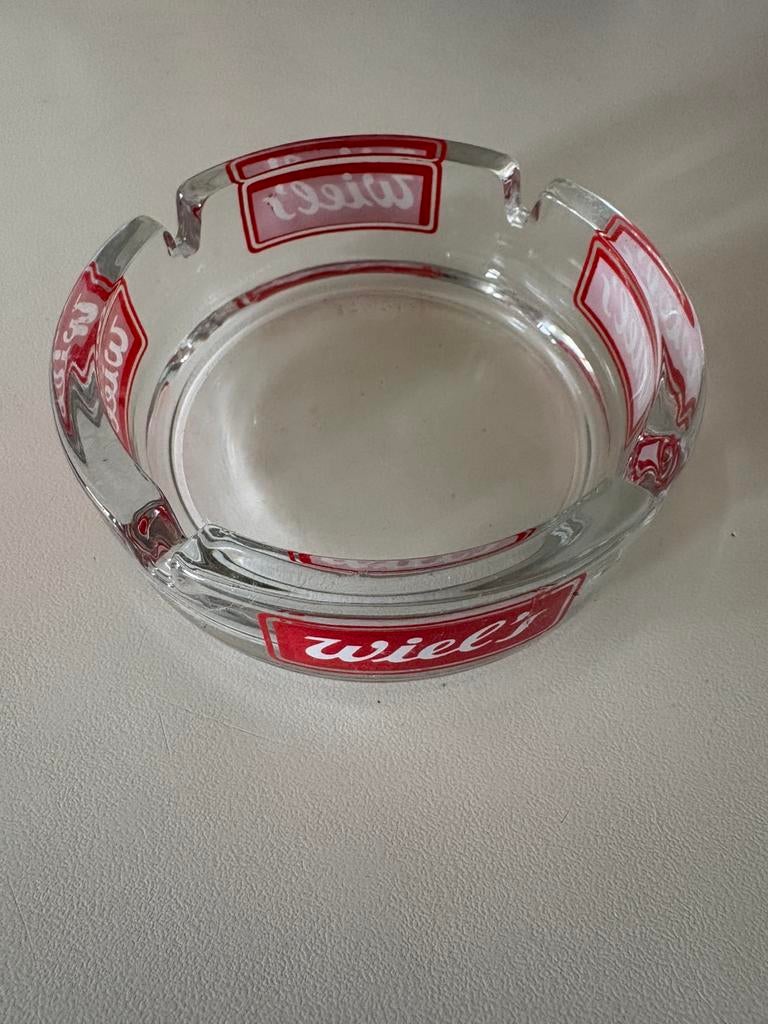 Asbak wiels perfecte staat !! 5€ voor de twee!, Collections, Marques de bière, Enlèvement ou Envoi, Comme neuf