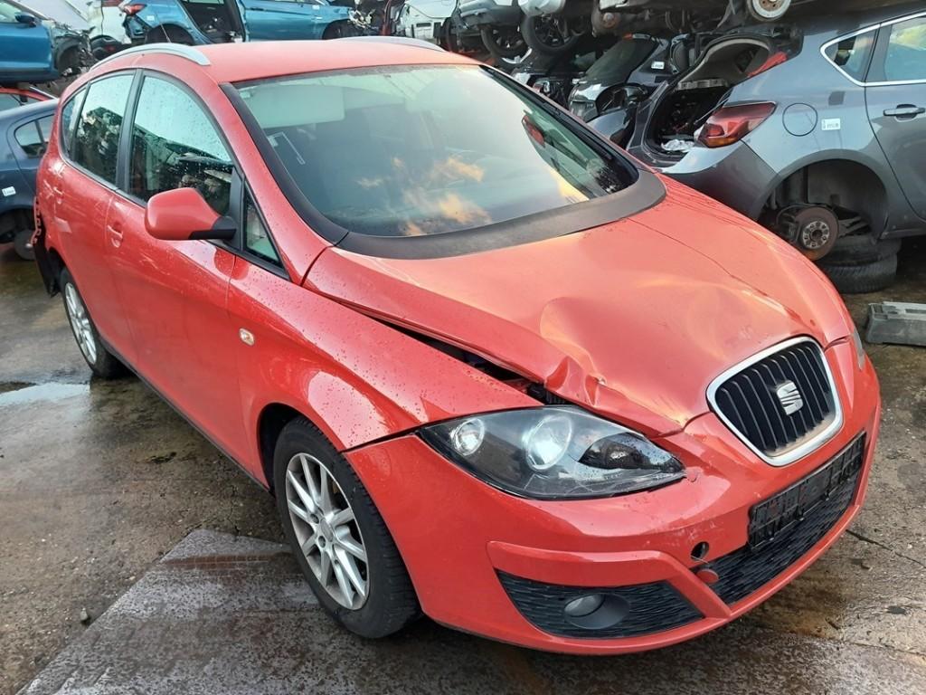 PHARE ANTI BROUILLARD AVANT DROIT Seat Altea XL (5P5), Utilisé, Seat