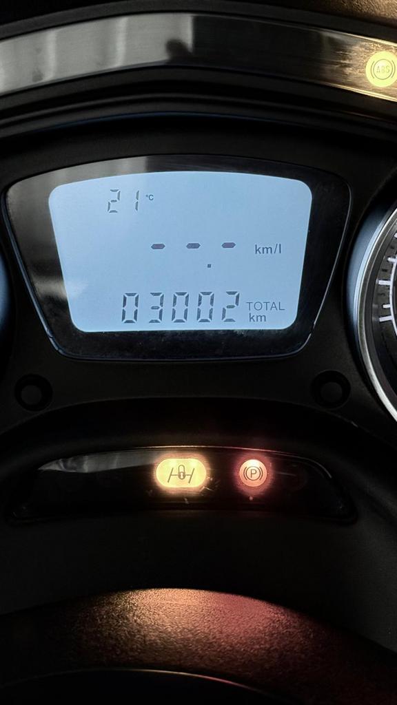 Piaggo Mp3 350 sport seulement 3000km!!!! Permis B, 350 cm³